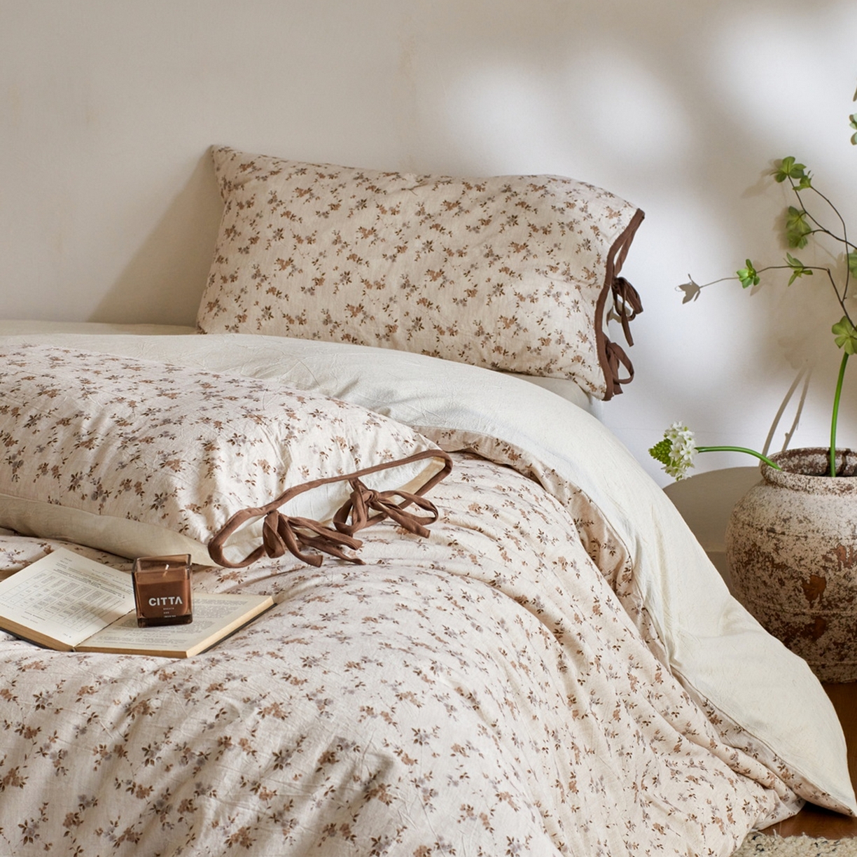 91家纺网 家纺一手货源 找家纺 由丽家纺 2026新款法式复古风棉麻绑带款四件套 绿野仙踪