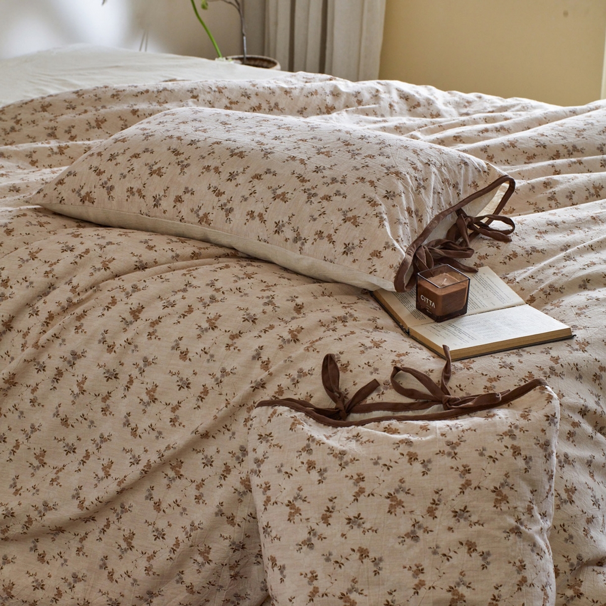 91家纺网 家纺一手货源 找家纺 由丽家纺 2026新款法式复古风棉麻绑带款四件套 绿野仙踪