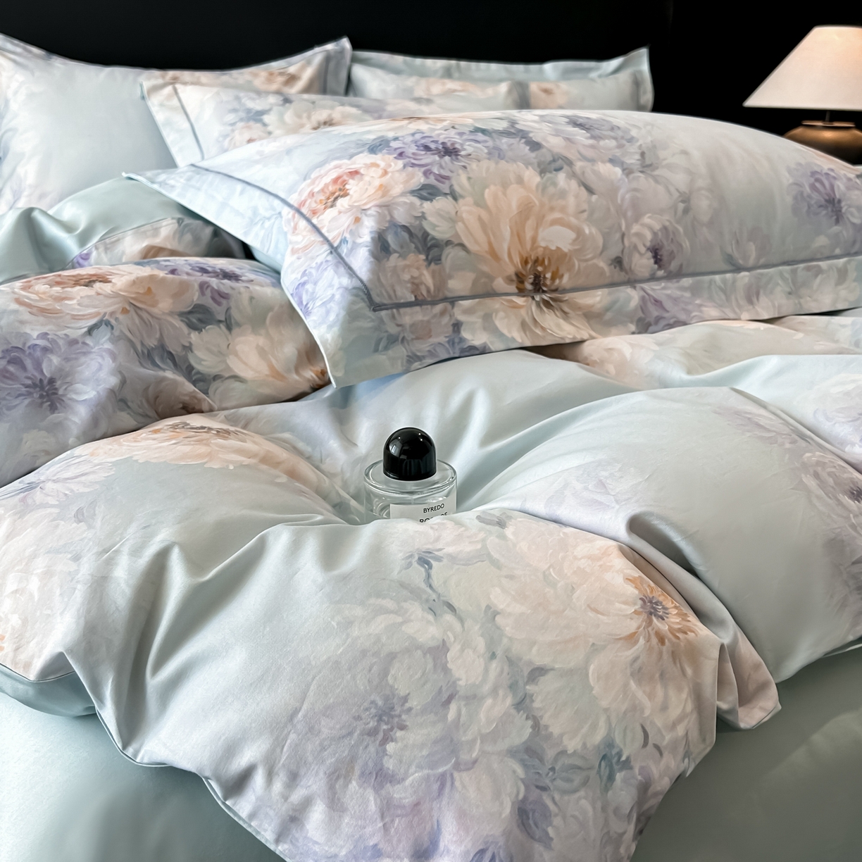 91家纺网 家纺一手货源 找家纺 启航家居 2026新款全棉纯棉数码印花四件套（控价198） 栖茜岛兰