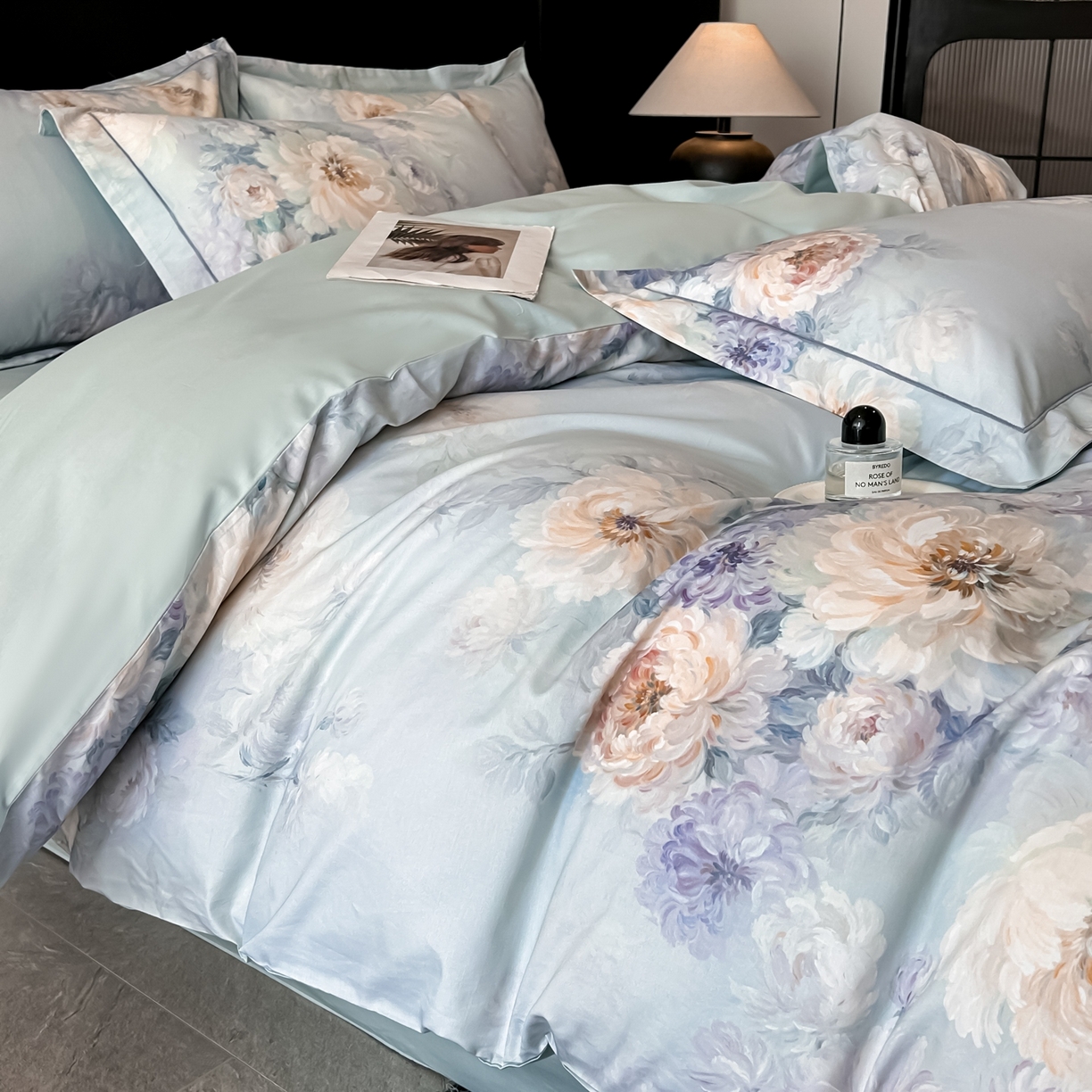 91家纺网 家纺一手货源 找家纺 启航家居 2026新款全棉纯棉数码印花四件套（控价198） 栖茜岛兰