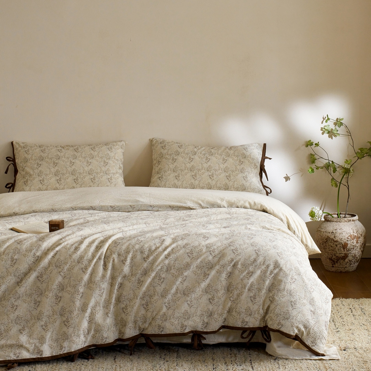 91家纺网 家纺一手货源 找家纺 由丽家纺 2026新款法式复古风棉麻绑带款四件套 千幻梦