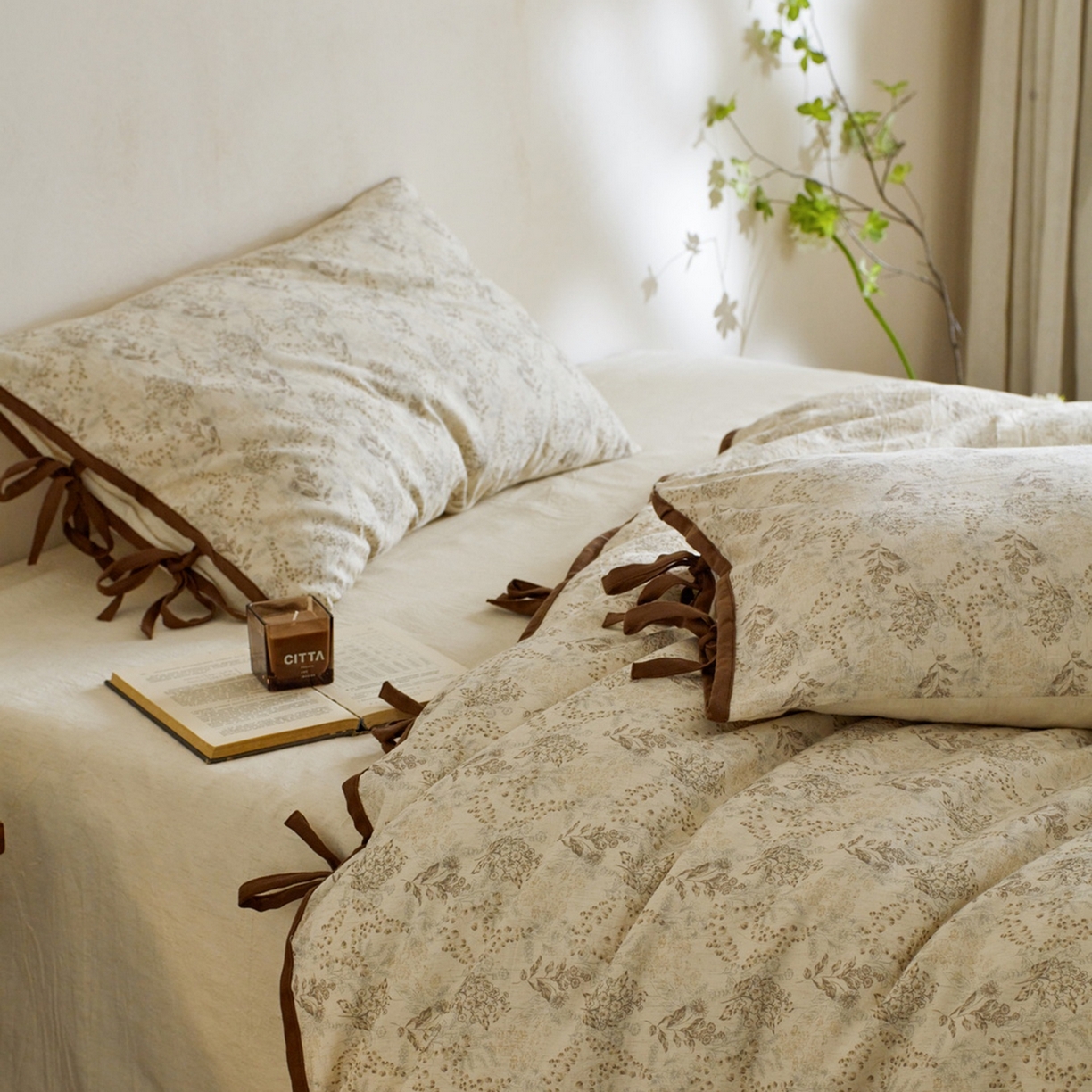 91家纺网 家纺一手货源 找家纺 由丽家纺 2026新款法式复古风棉麻绑带款四件套 千幻梦