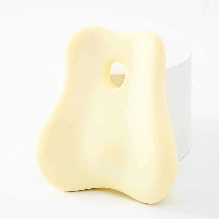 91家纺网 家纺一手货源 找家纺 仁宇枕业 2026新款枕品清凉夏季锦冰丝包裹式带洞透气护腰垫腰靠 透气护腰腰靠-黑灰色