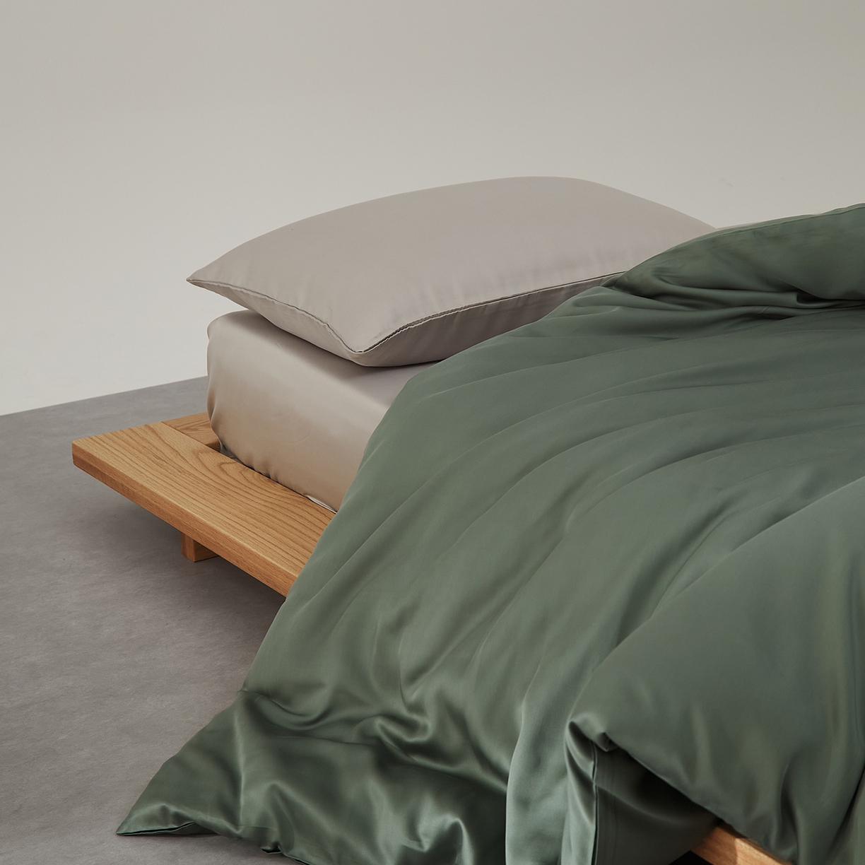 91家纺网 家纺一手货源 找家纺 优彩 2026新款60支兰精天丝单品枕套床单被套床笠系列-单被套 橄榄绿