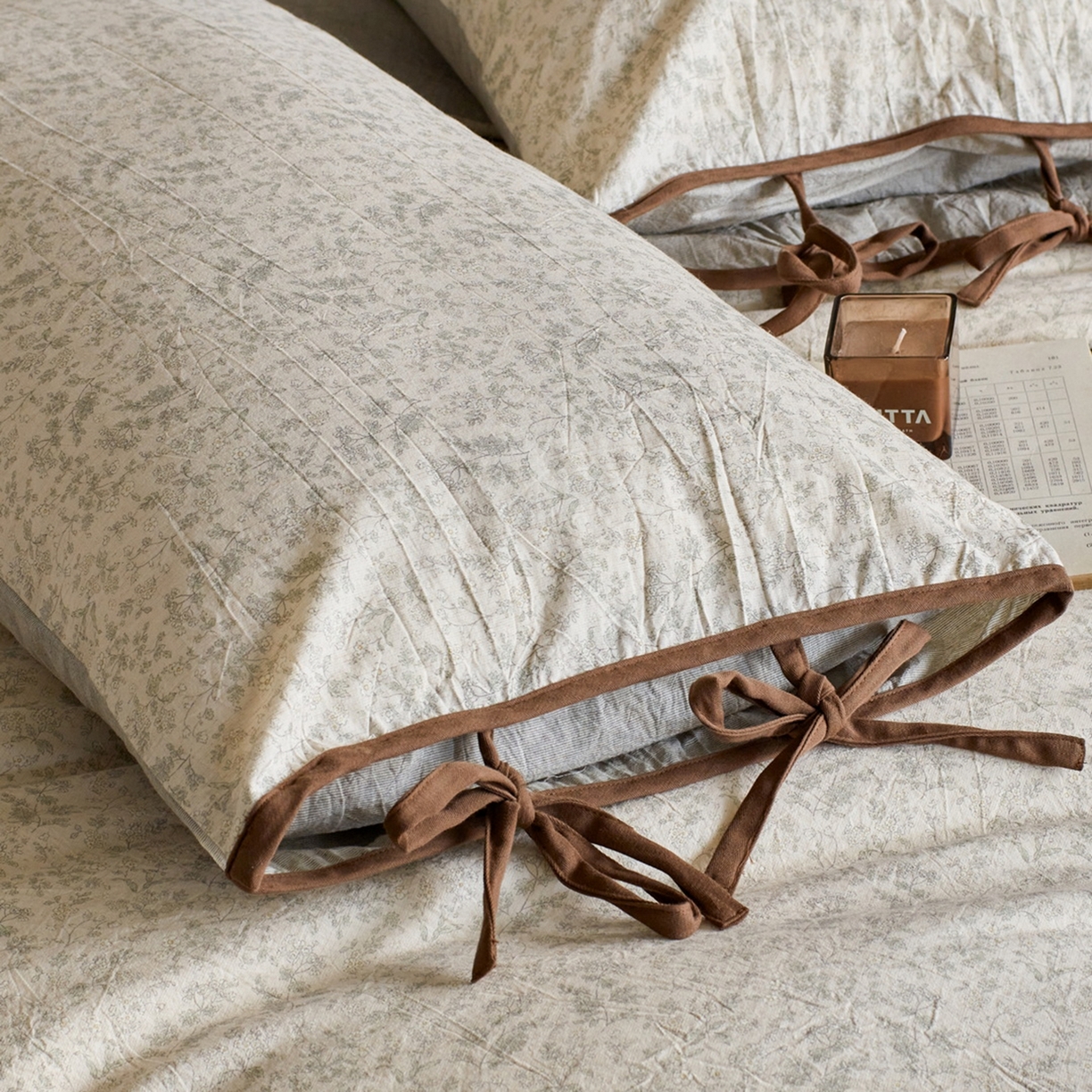 91家纺网 家纺一手货源 找家纺 由丽家纺 2026新款法式复古风棉麻绑带款四件套 秀丽春色