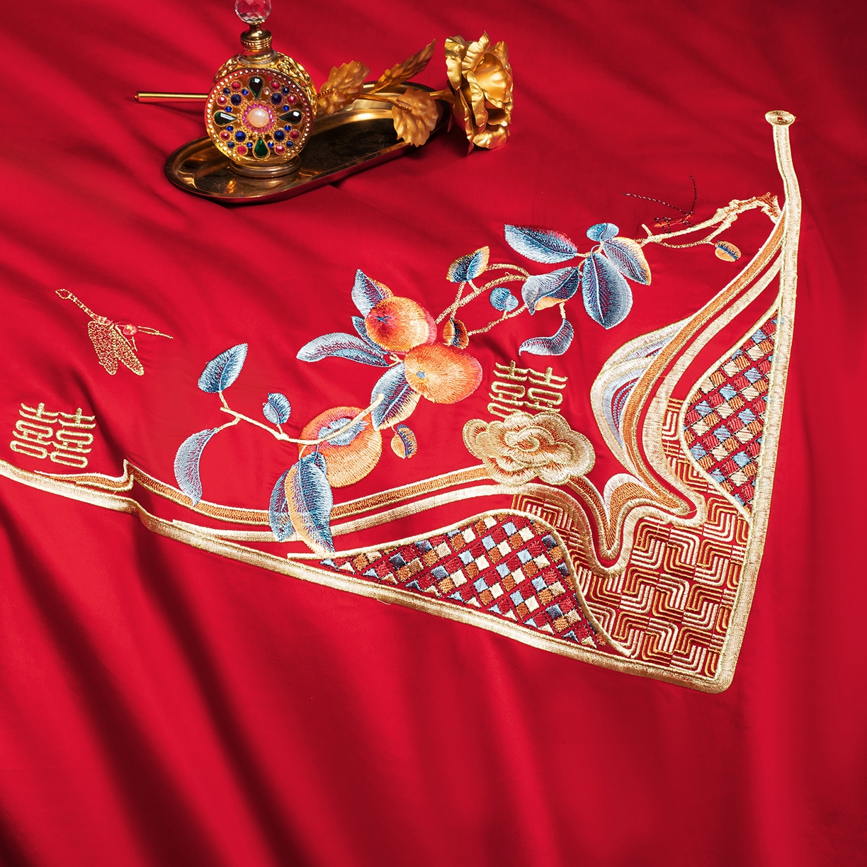 91家纺网 家纺一手货源 找家纺 柏拉图 2026新款长绒棉纯棉贡缎全工艺刺绣婚庆四件套多件套 爱意永恒