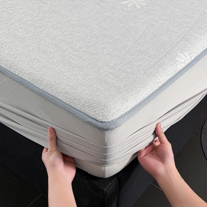 91家纺网 家纺一手货源 找家纺 绒艺席业 2026年新款立体浮雕工艺正宗凉感豆豆席凉席席子-床笠款 豆豆彩蝶-浅灰色