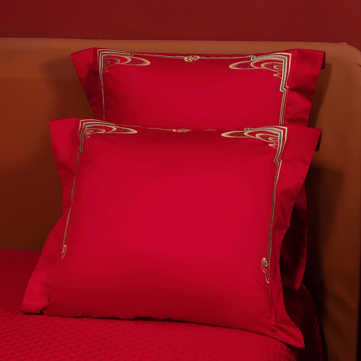 91家纺网 家纺一手货源 找家纺 柏拉图 2026新款长绒棉纯棉贡缎全工艺刺绣婚庆四件套多件套 百子添喜