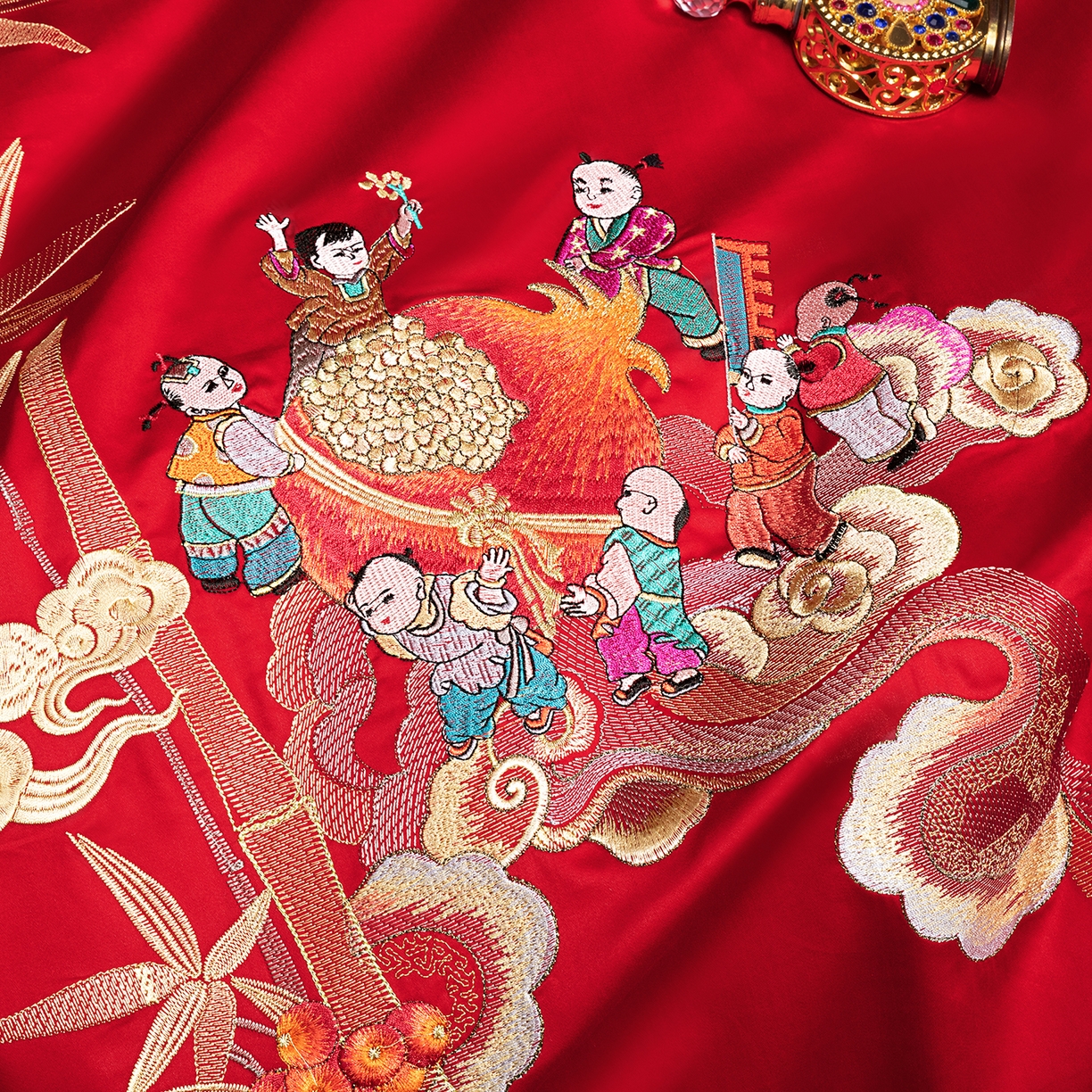 91家纺网 家纺一手货源 找家纺 柏拉图 2026新款长绒棉纯棉贡缎全工艺刺绣婚庆四件套多件套 百子祥瑞