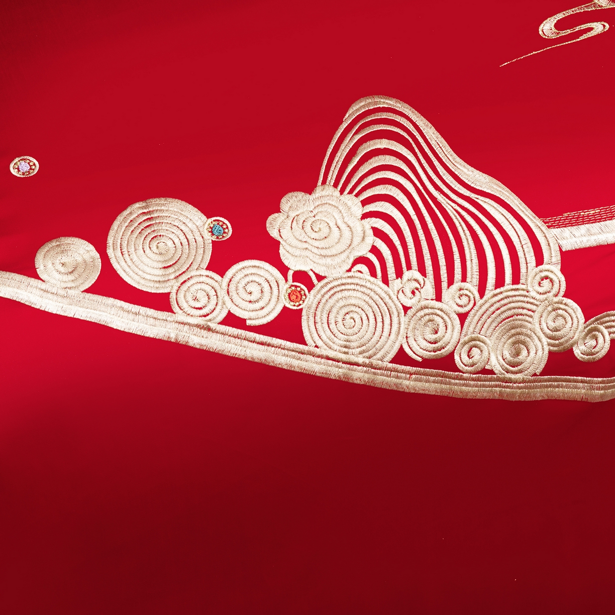 91家纺网 家纺一手货源 找家纺 柏拉图 2026新款长绒棉纯棉贡缎全工艺刺绣婚庆四件套多件套 龙跃凤鸣