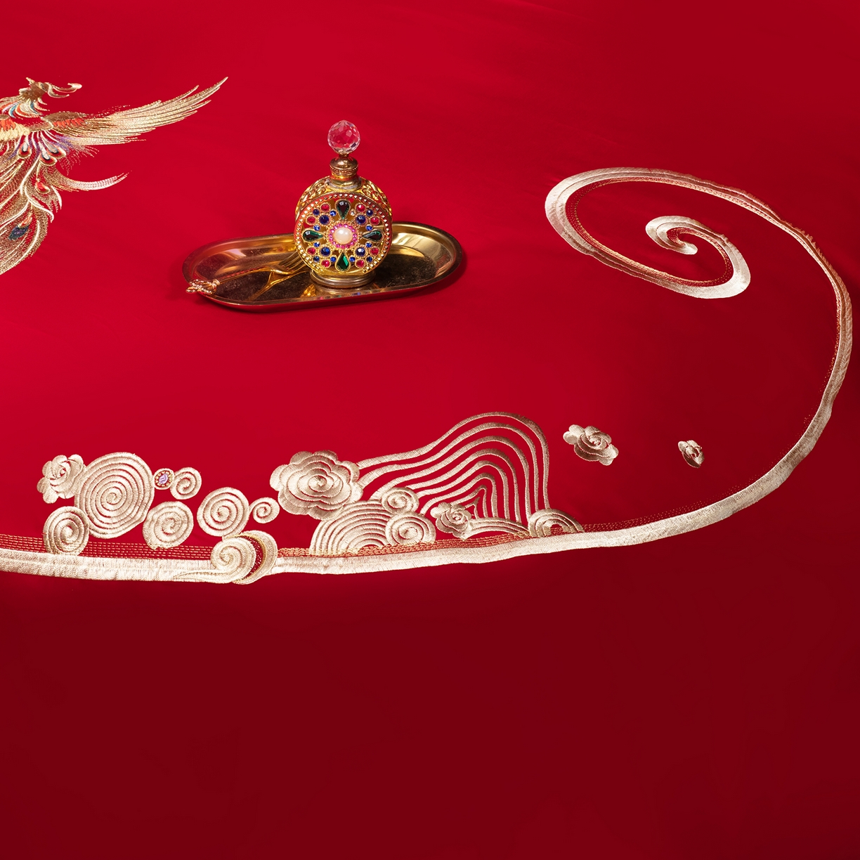 91家纺网 家纺一手货源 找家纺 柏拉图 2026新款长绒棉纯棉贡缎全工艺刺绣婚庆四件套多件套 龙跃凤鸣