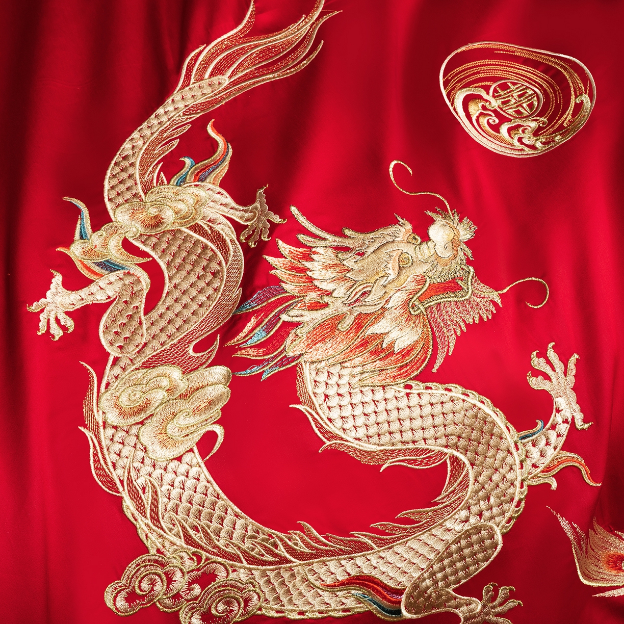 91家纺网 家纺一手货源 找家纺 柏拉图 2026新款长绒棉纯棉贡缎全工艺刺绣婚庆四件套多件套 龙跃凤鸣