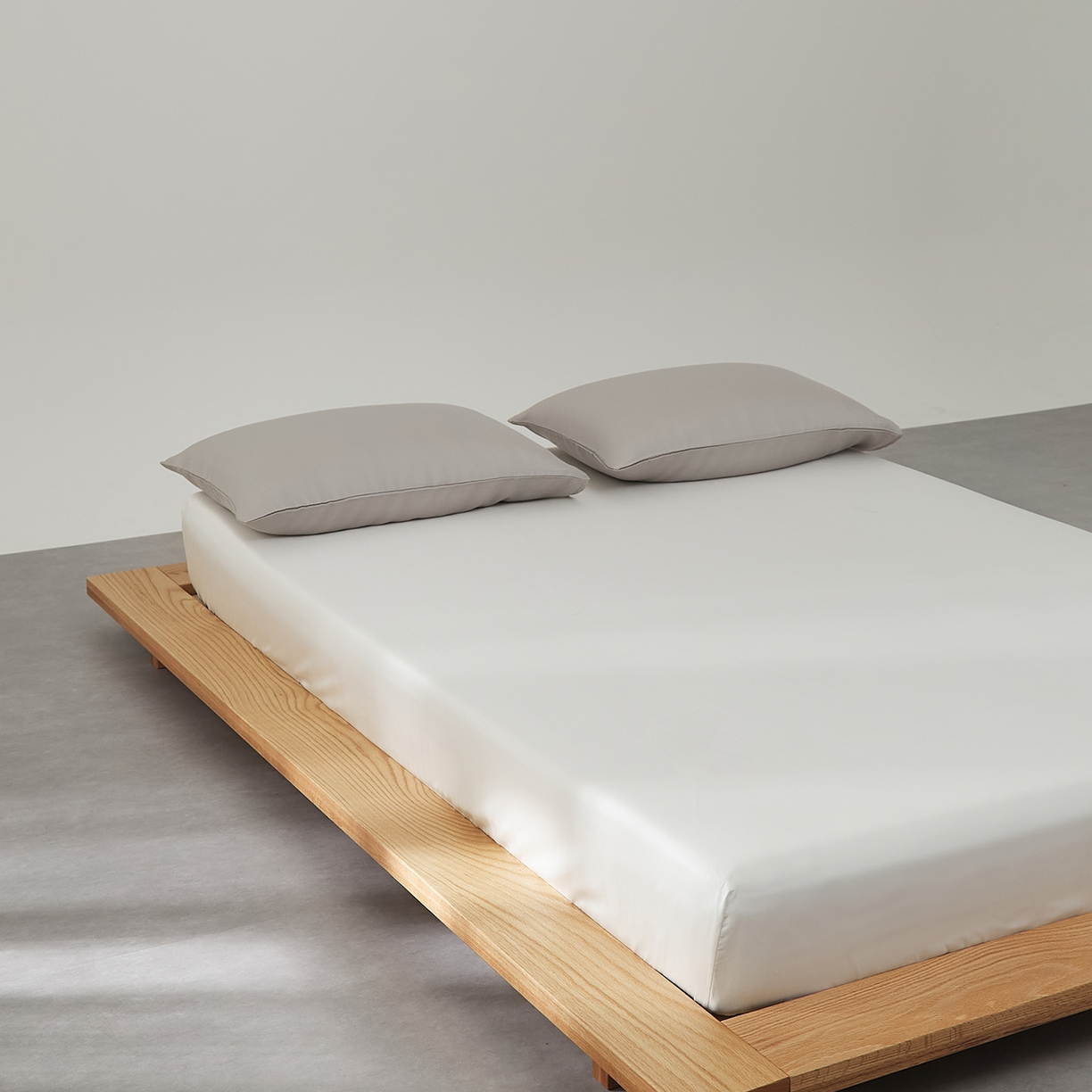 91家纺网 家纺一手货源 找家纺 优彩 2026新款60支兰精天丝单品枕套床单被套床笠系列-单床笠 古董白