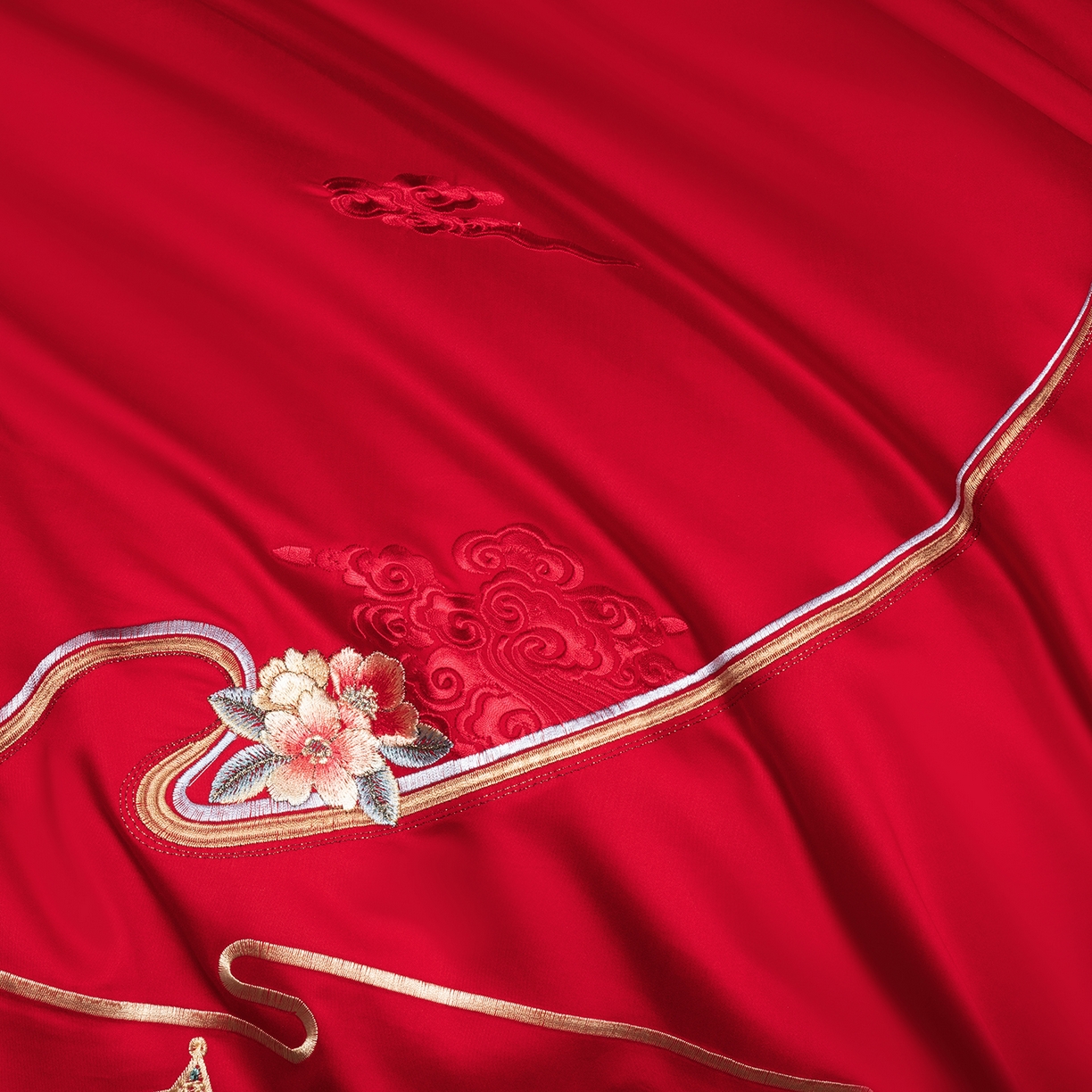 91家纺网 家纺一手货源 找家纺 柏拉图 2026新款长绒棉纯棉贡缎全工艺刺绣婚庆四件套多件套 团团圆圆