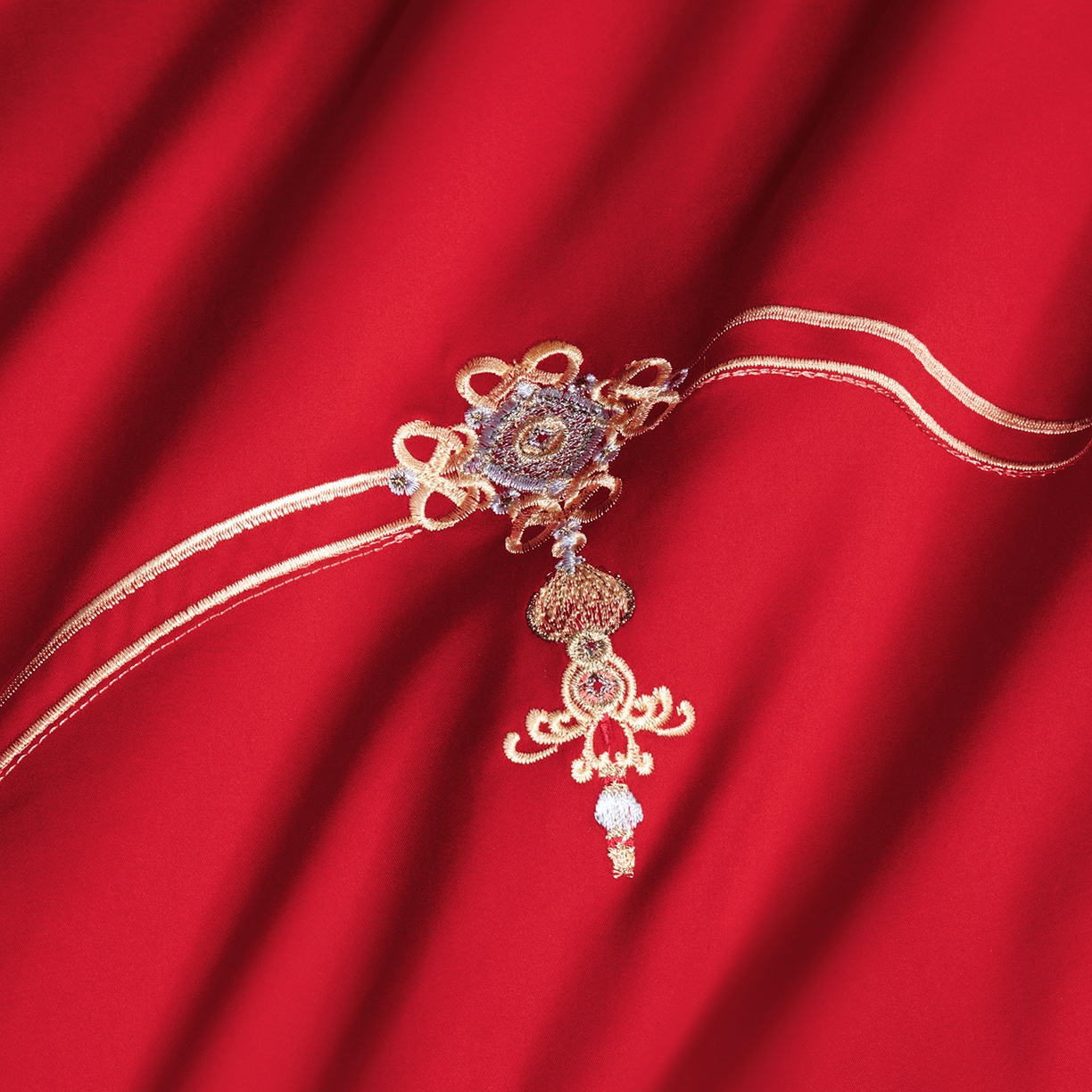 91家纺网 家纺一手货源 找家纺 柏拉图 2026新款长绒棉纯棉贡缎全工艺刺绣婚庆四件套多件套 团团圆圆