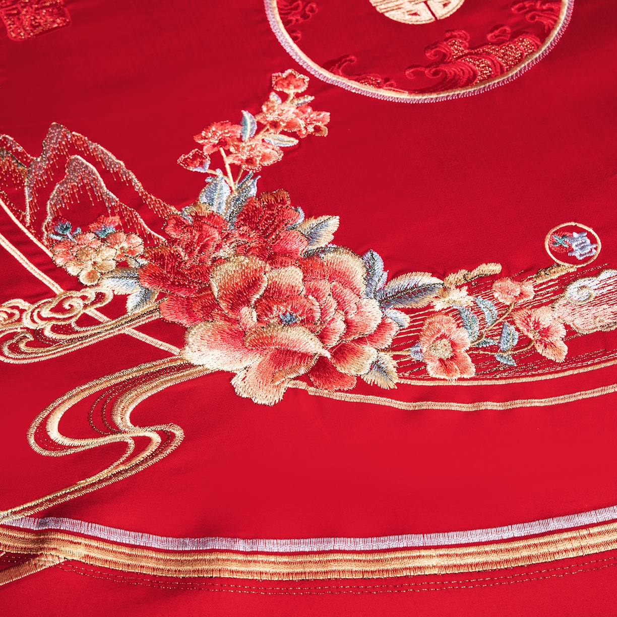 91家纺网 家纺一手货源 找家纺 柏拉图 2026新款长绒棉纯棉贡缎全工艺刺绣婚庆四件套多件套 团团圆圆