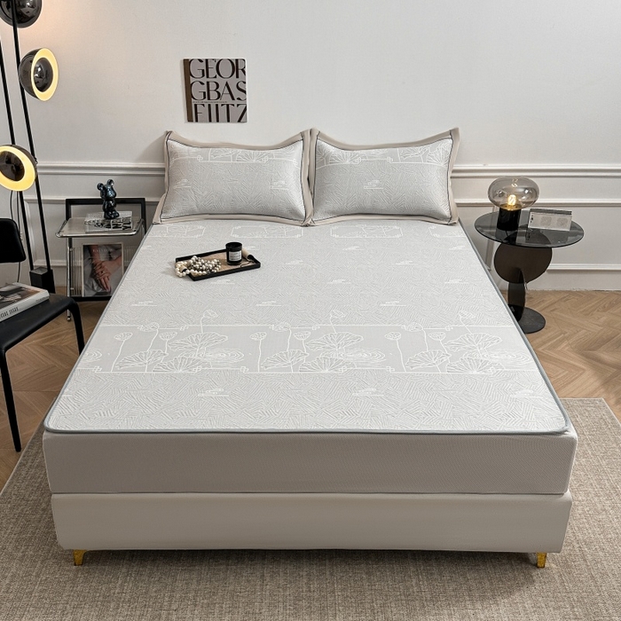 91家纺网 家纺一手货源 找家纺 绒艺席业 2026年新款立体浮雕工艺正宗凉感豆豆席凉席席子-床笠款 豆豆荷塘月色-浅灰色