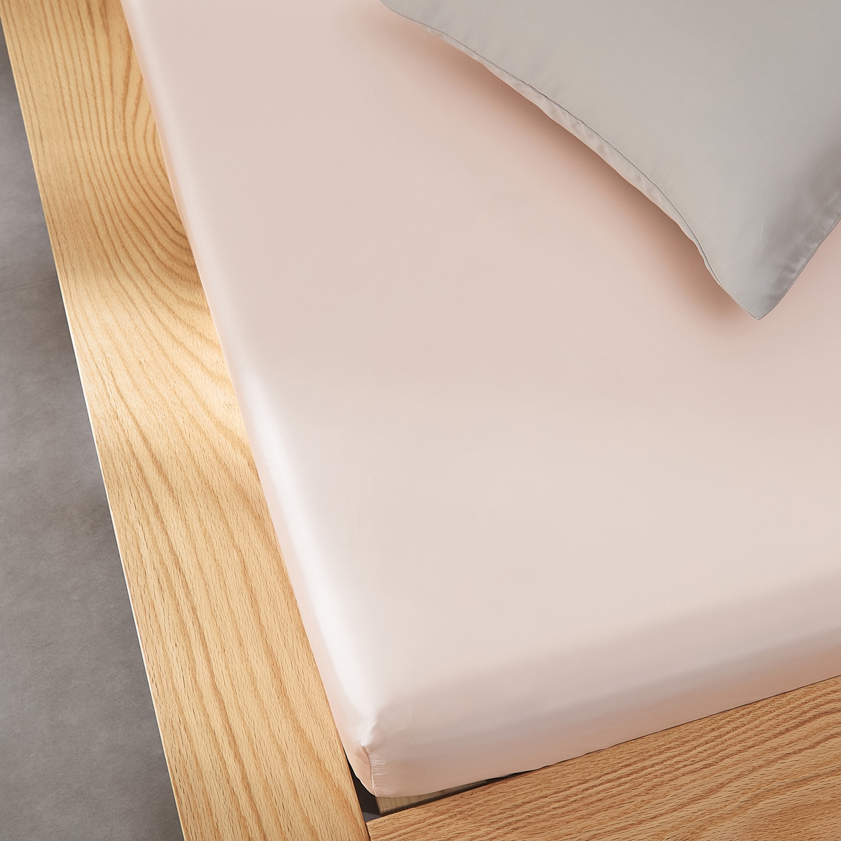 91家纺网 家纺一手货源 找家纺 优彩 2026新款60支兰精天丝单品枕套床单被套床笠系列-单床笠 海贝粉