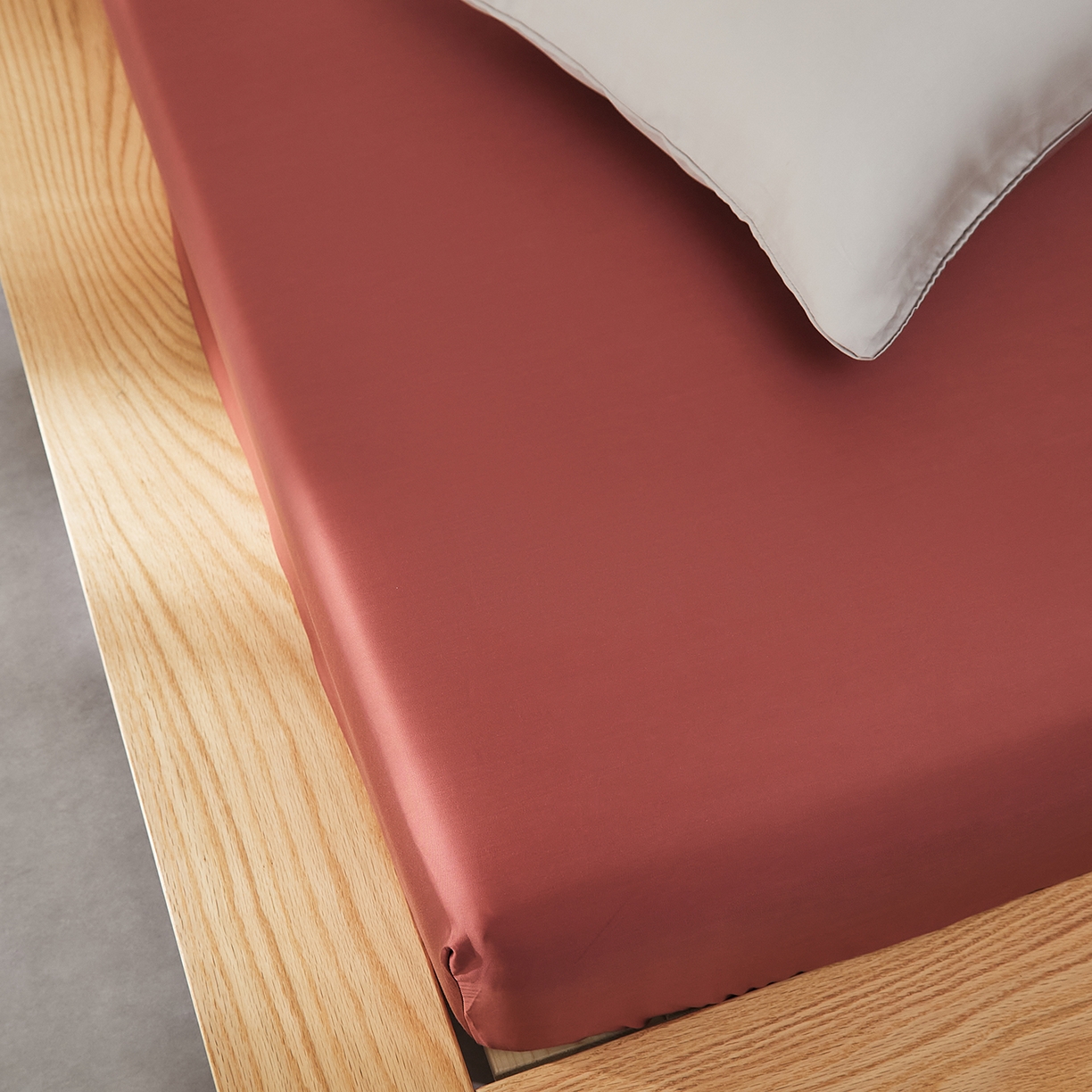 91家纺网 家纺一手货源 找家纺 优彩 2026新款60支兰精天丝单品枕套床单被套床笠系列-单床笠 暖茶色