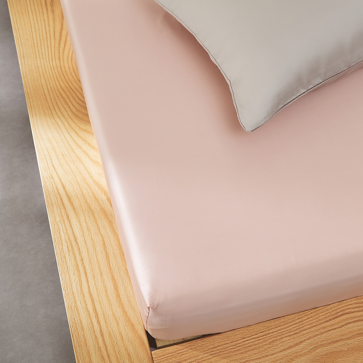 91家纺网 家纺一手货源 找家纺 优彩 2026新款60支兰精天丝单品枕套床单被套床笠系列-单床笠 柔雾粉