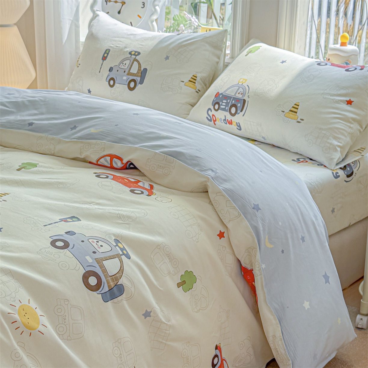 91家纺网 家纺一手货源 找家纺 优眠坊 2026春夏新款全棉印花四件套单品系列-单被套（预留缩水率） 汽车嘟嘟-单被套