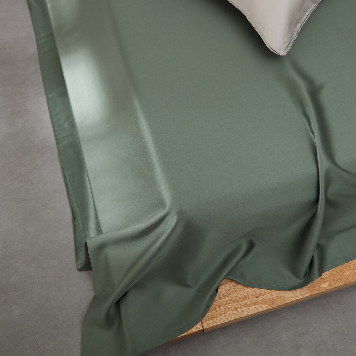 91家纺网 家纺一手货源 找家纺 优彩 2026新款60支兰精天丝单品枕套床单被套床笠系列-单床单 橄榄绿