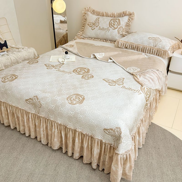 91家纺网 家纺一手货源 找家纺 锦逸家居 2026新款床裙款真PE冰丝凉席 花香丽影-卡其