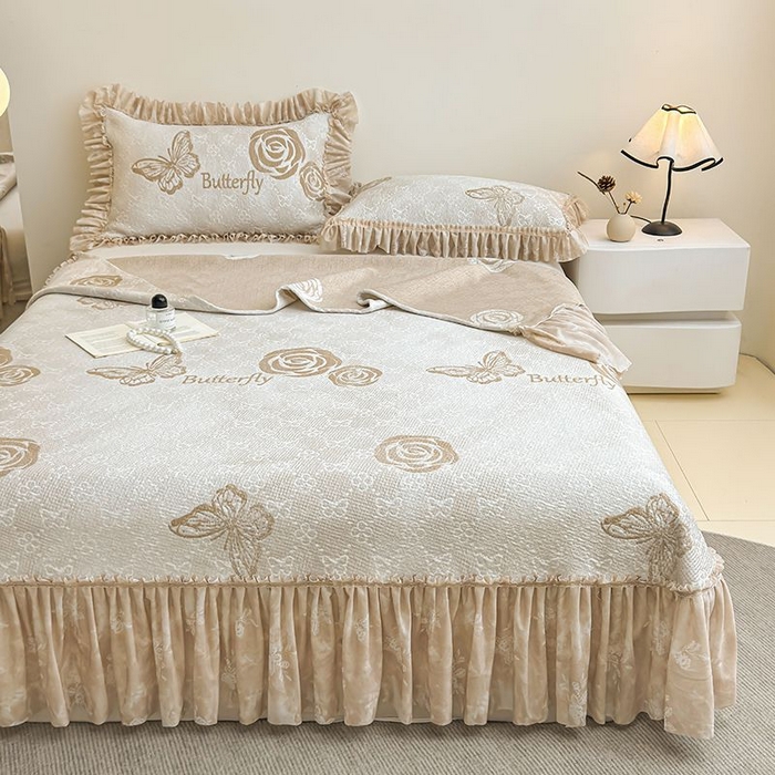 91家纺网 家纺一手货源 找家纺 锦逸家居 2026新款床裙款真PE冰丝凉席 花香丽影-卡其