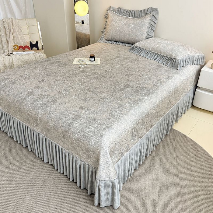 91家纺网 家纺一手货源 找家纺 锦逸家居 2026新款床裙款真PE冰丝凉席 欧陆风情-灰蓝