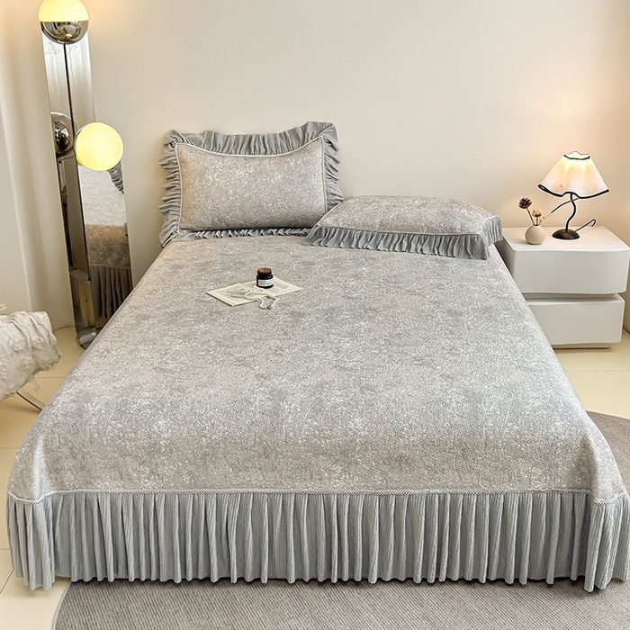 91家纺网 家纺一手货源 找家纺 锦逸家居 2026新款床裙款真PE冰丝凉席 欧陆风情-灰蓝