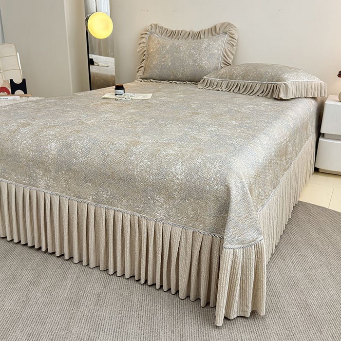 91家纺网 家纺一手货源 找家纺 锦逸家居 2026新款床裙款真PE冰丝凉席 欧陆风情-卡其