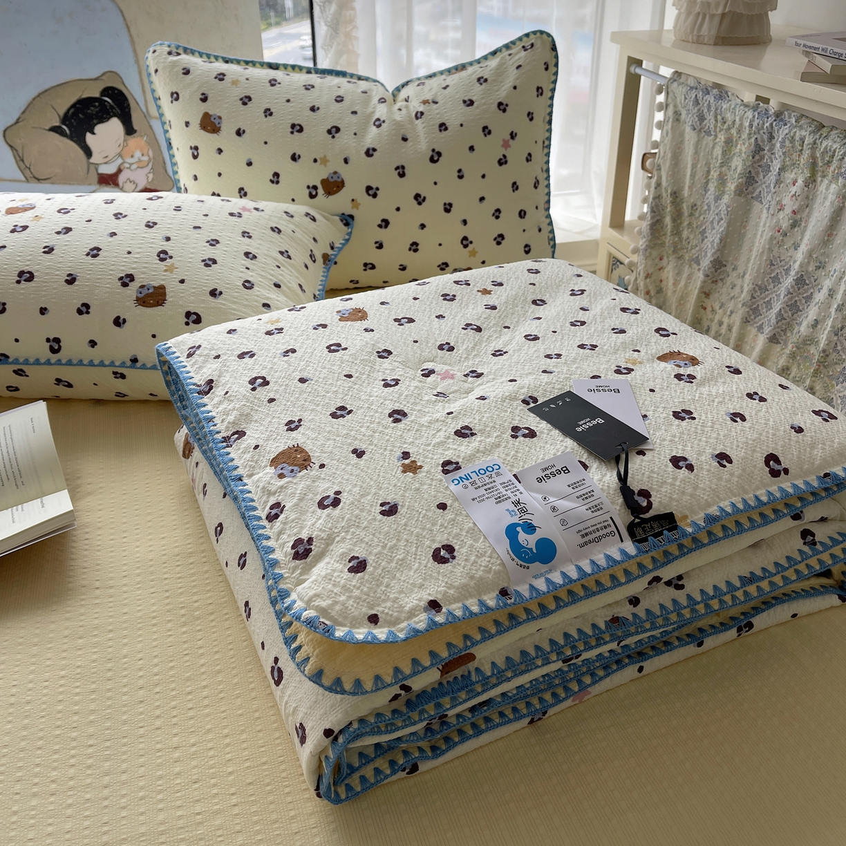 91家纺网 家纺一手货源 找家纺 几禾 2026春夏新款泡芙纱贝壳边夏被夏凉被空调被四件套 欧包-豹纹蓝星