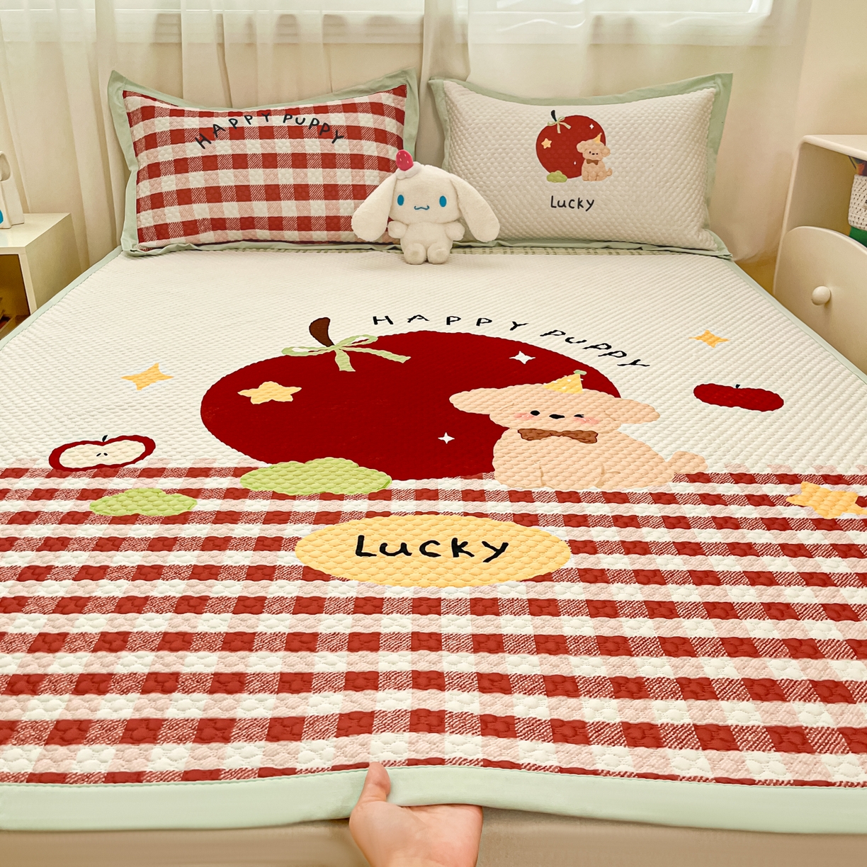 91家纺网 家纺一手货源 找家纺 蓝极人 2026新款大版数码印花豆豆席 苹果狗