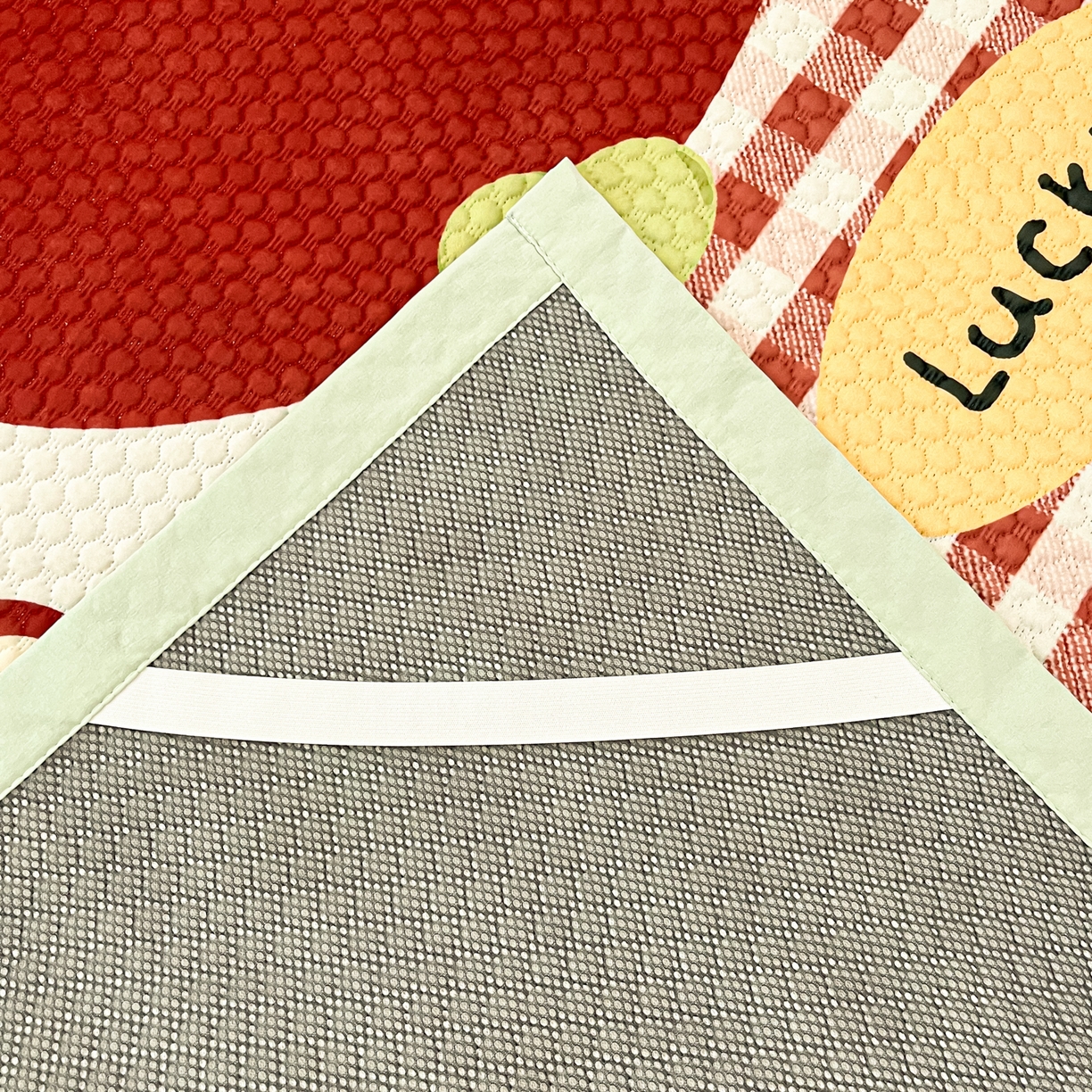 91家纺网 家纺一手货源 找家纺 蓝极人 2026新款大版数码印花豆豆席 苹果狗