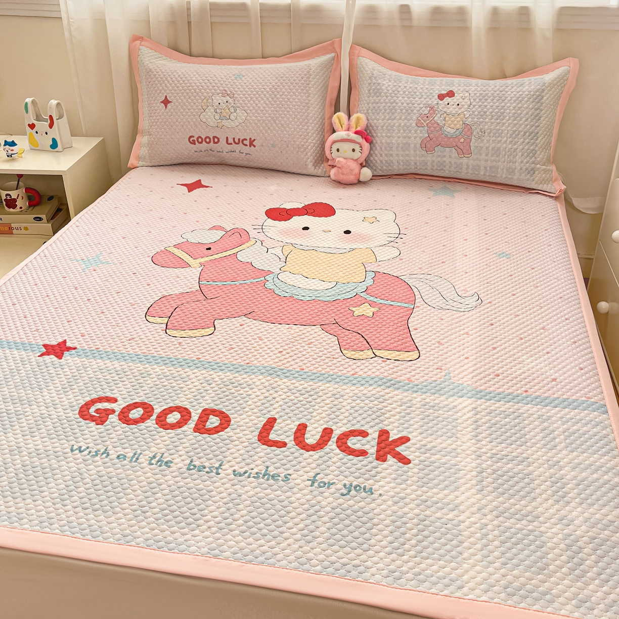 91家纺网 家纺一手货源 找家纺 蓝极人 2026新款大版数码印花豆豆席 星星木马