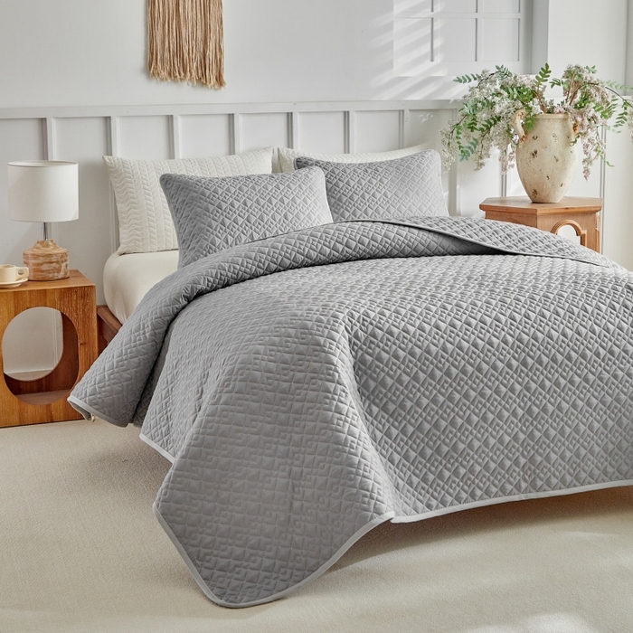 91家纺网 家纺一手货源 找家纺 （总）温宁 2026年素色床盖三件套 国外薄被第一批--旋转方格  跨境，外贸，亚马逊，shein，temu