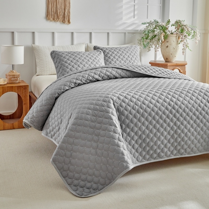 91家纺网 家纺一手货源 找家纺 （总）温宁 2026年素色床盖三件套 国外薄被第一批--雪花  跨境，外贸，亚马逊，shein，temu