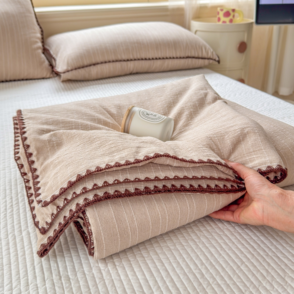 鑫利来家纺 2026新款纯色无印风夏被简约素色法式麻夏凉被阳离子色织提花单人双人学生夏凉被-场景二 青禾-奶咖