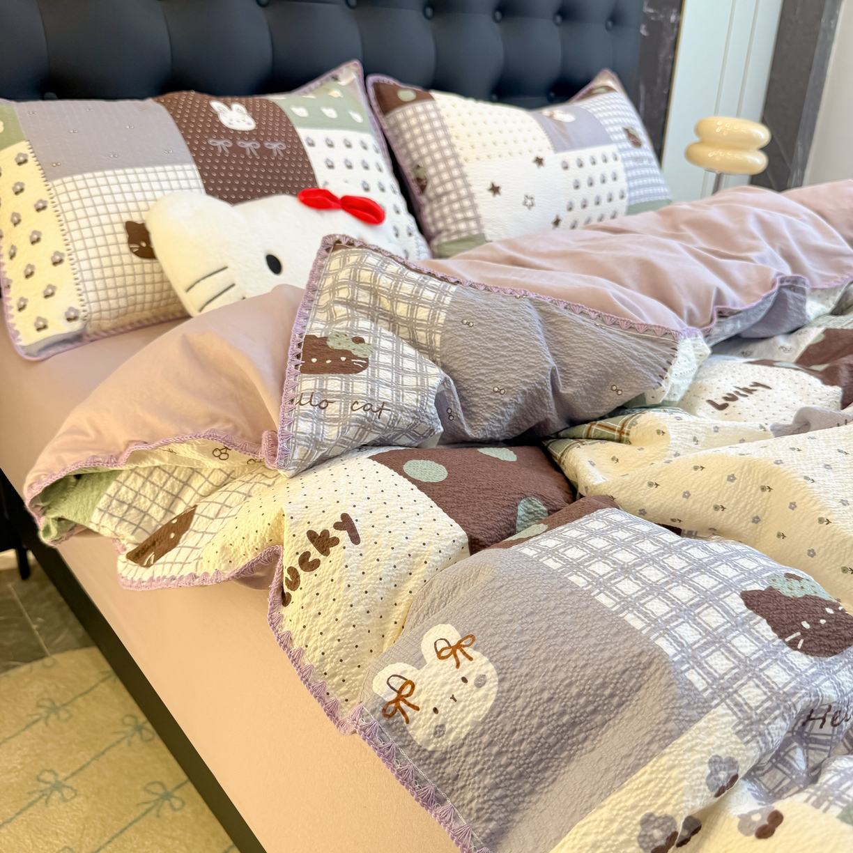 91家纺网 家纺一手货源 找家纺 盼季家纺 2026新款水洗棉印花贝壳绣四件套 贝壳绣-复古猫咪酱