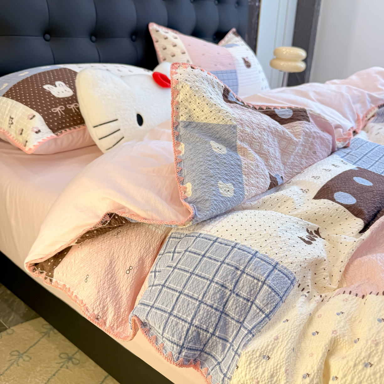 91家纺网 家纺一手货源 找家纺 盼季家纺 2026新款水洗棉印花贝壳绣四件套 贝壳绣-拼布猫咪酱