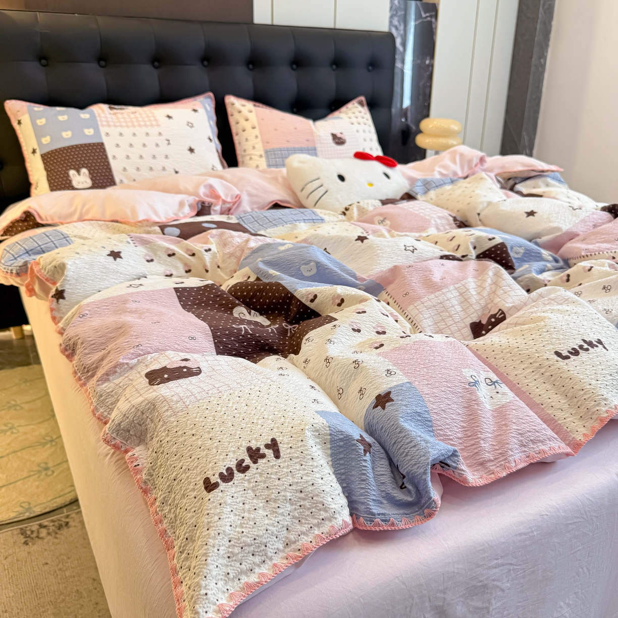 91家纺网 家纺一手货源 找家纺 盼季家纺 2026新款水洗棉印花贝壳绣四件套 贝壳绣-拼布猫咪酱