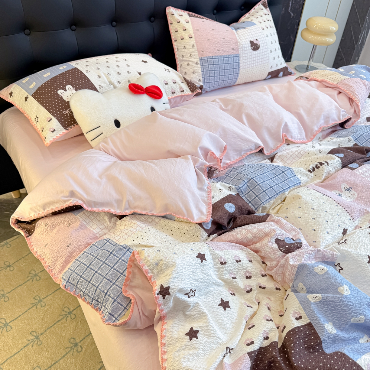 91家纺网 家纺一手货源 找家纺 盼季家纺 2026新款水洗棉印花贝壳绣四件套 贝壳绣-拼布猫咪酱