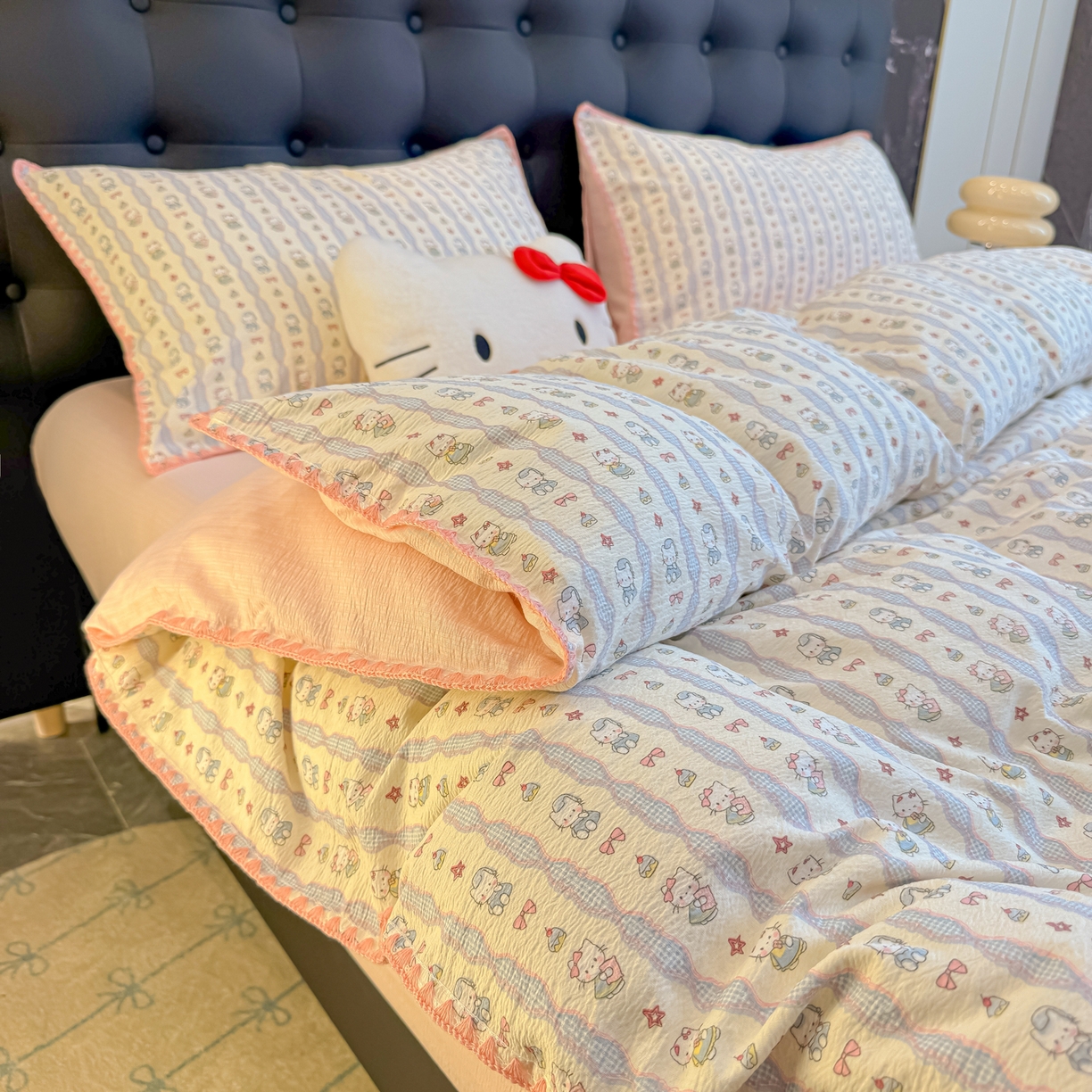 91家纺网 家纺一手货源 找家纺 盼季家纺 2026新款水洗棉印花贝壳绣四件套 贝壳绣-萌宠喵喵