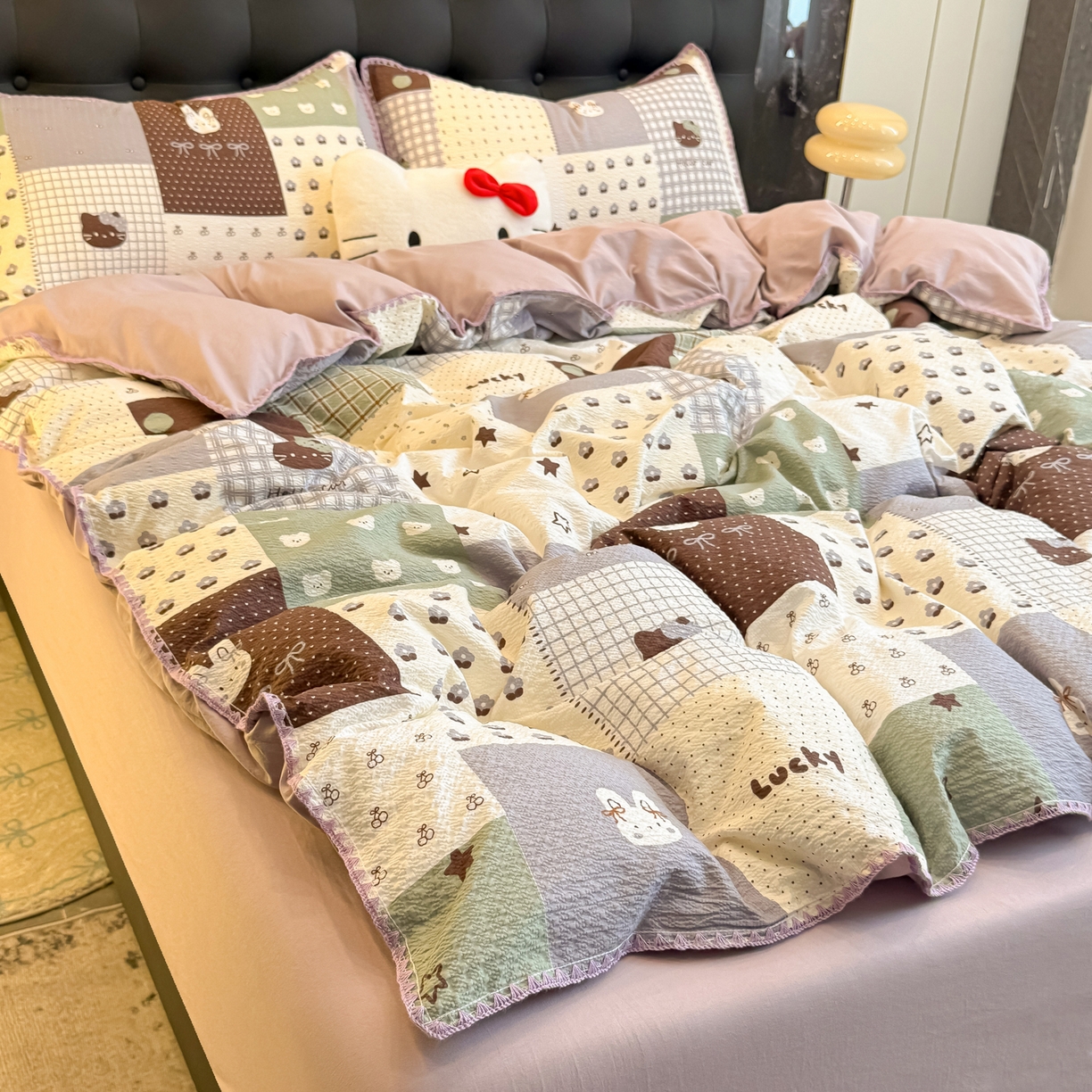 91家纺网 家纺一手货源 找家纺 盼季家纺 2026新款水洗棉印花贝壳绣四件套 贝壳绣-复古猫咪酱