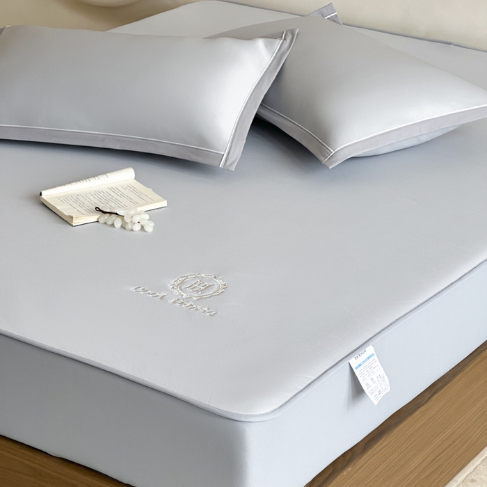 91家纺网 家纺一手货源 找家纺 席佬大 2026新款cool凉感PE肌理纹莫奈冰丝抗菌凉席席子系列 云灰-床笠款