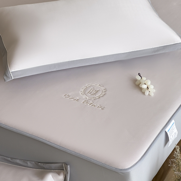 91家纺网 家纺一手货源 找家纺 席佬大 2026新款cool凉感PE肌理纹莫奈冰丝抗菌凉席席子系列 浅紫-床笠款