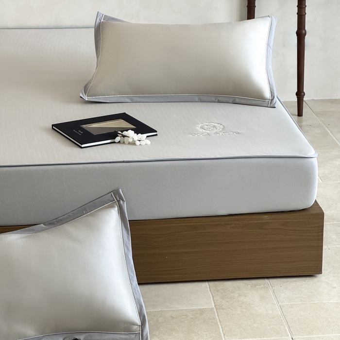 91家纺网 家纺一手货源 找家纺 席佬大 2026新款cool凉感PE肌理纹莫奈冰丝抗菌凉席席子系列 香槟色-床笠款