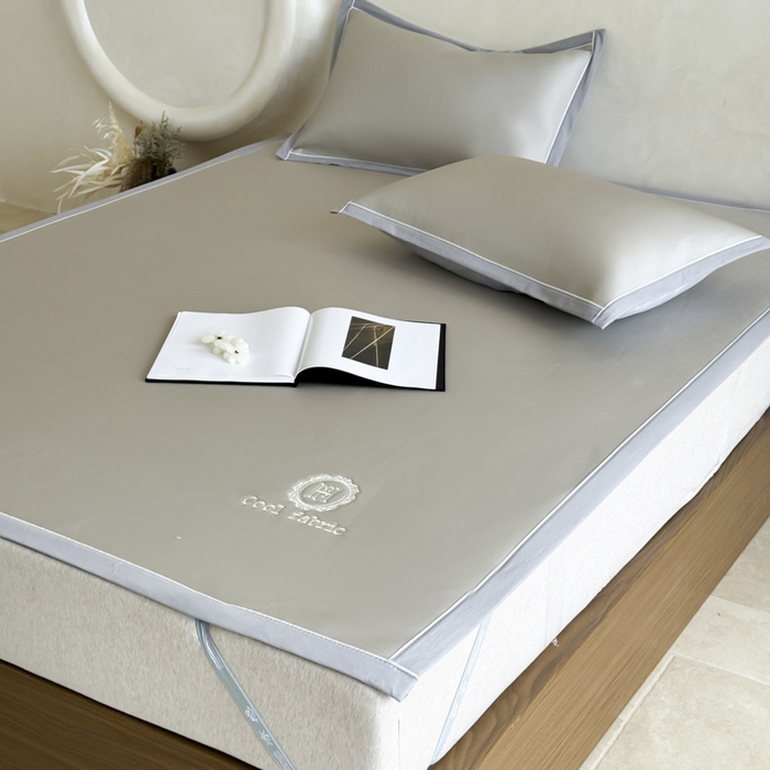 91家纺网 家纺一手货源 找家纺 席佬大 2026新款cool凉感PE肌理纹莫奈冰丝抗菌凉席席子系列 香槟金-平席款