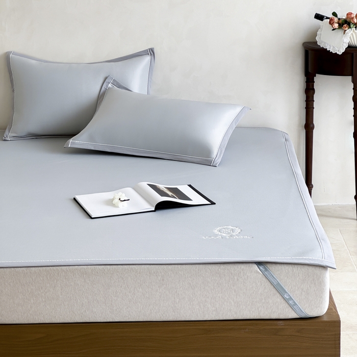 91家纺网 家纺一手货源 找家纺 席佬大 2026新款cool凉感PE肌理纹莫奈冰丝抗菌凉席席子系列 云灰-平席款