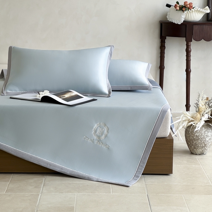 91家纺网 家纺一手货源 找家纺 席佬大 2026新款cool凉感PE肌理纹莫奈冰丝抗菌凉席席子系列 雾蓝-平席款